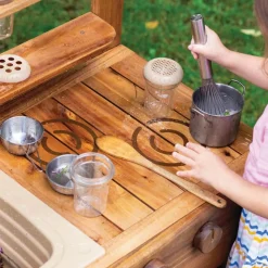 Acadia Outdoor Mud Kitchen (Ready to Assemble)