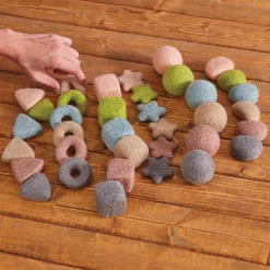 Feltala Loose Parts Set of 36