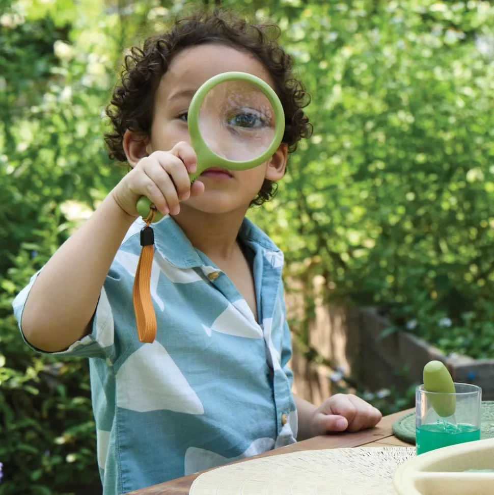 Handheld Magnifying Glass