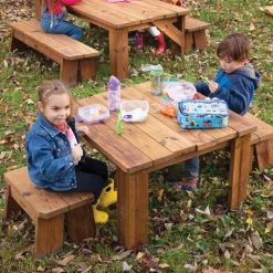 Nature to Play™ Square Table