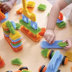 Snap and Stack Thistle Blocks 220 Pieces