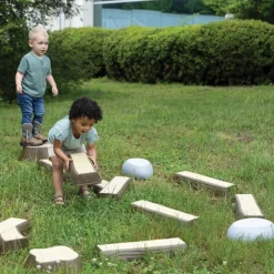 Timber Trail Stepping Logs Set 16 Pieces