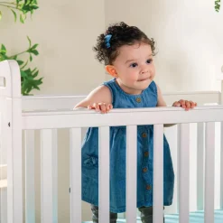 White Safe & Sound™ Crib