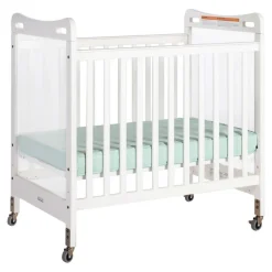 White Safe & Sound™ Crib