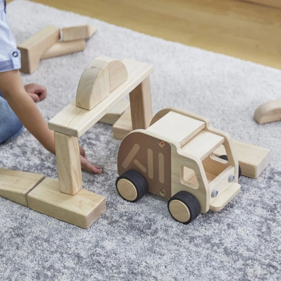 Wooden Garbage Truck