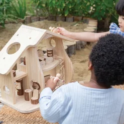 Woodlands Dollhouse with Furniture